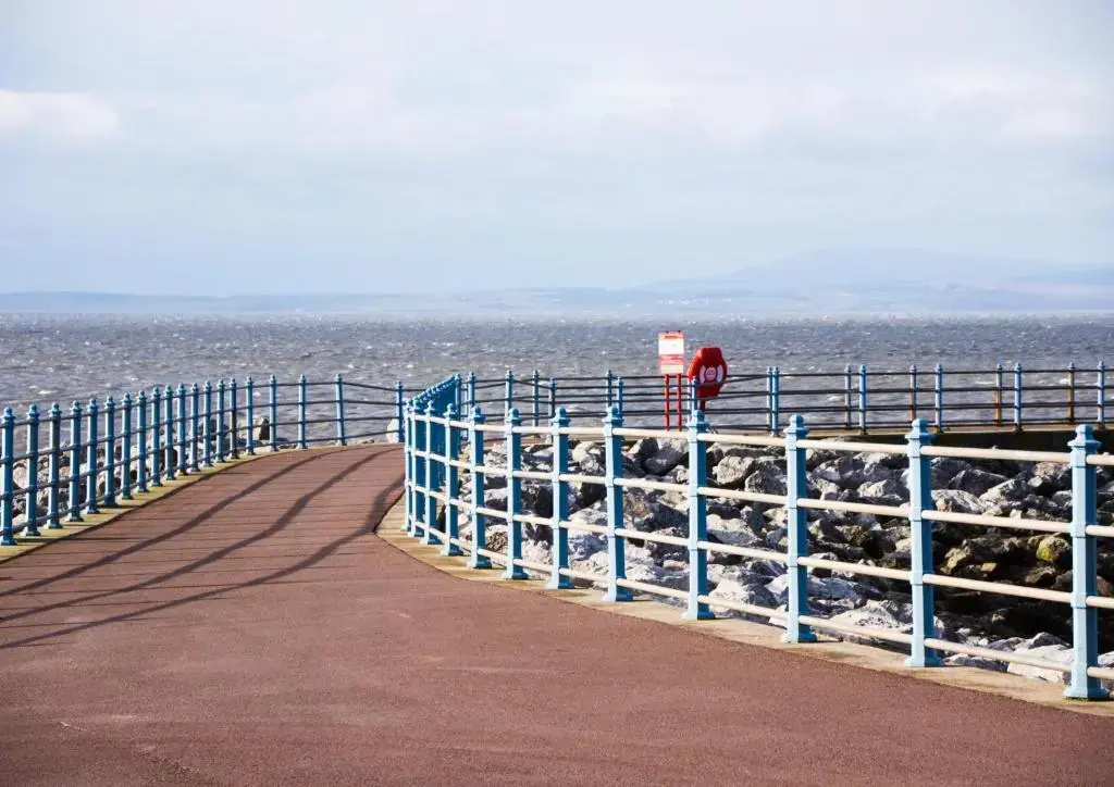 Altham Place Modern Coastal 2BR Bungalow Near Morecambe Bay