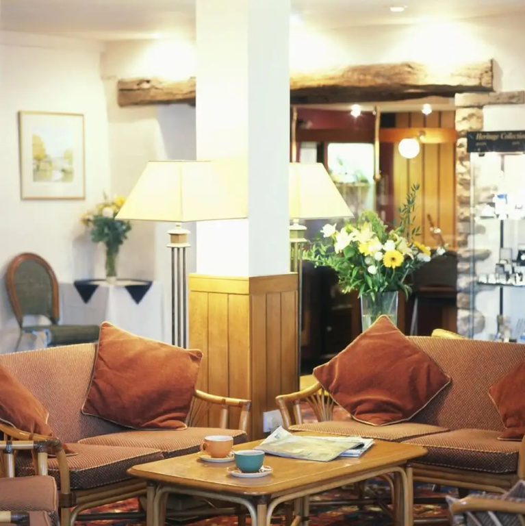 Whoop Hall Hotel and Leisure - Général