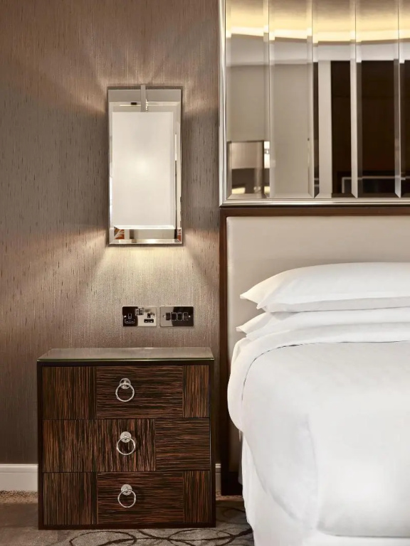 Superior Double room with park view (full double bed) (bed type is subject to availability)