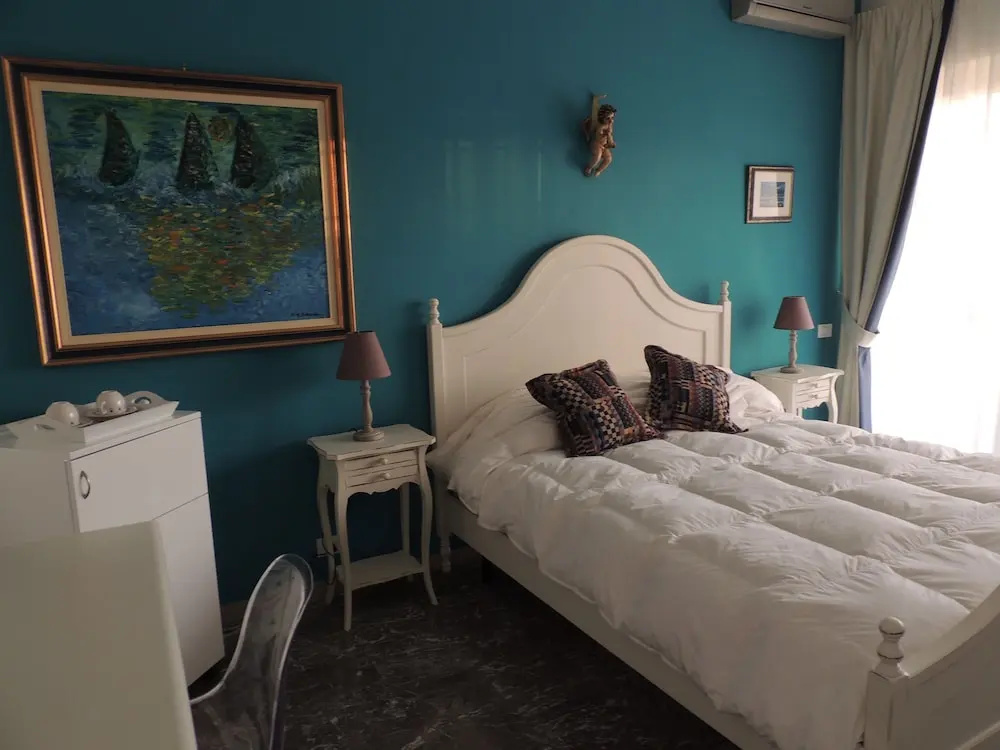 Standard Triple room with balcony