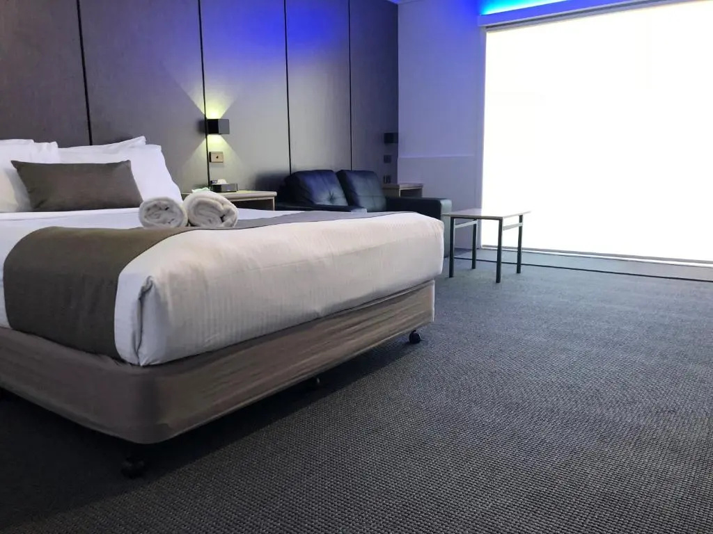 Standard Double room with bay view (full double bed)