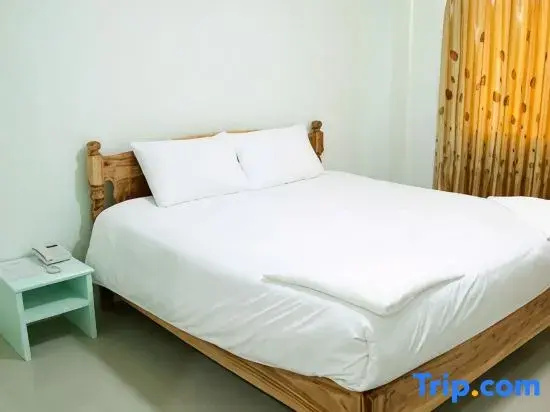 Rueanrimnam Hotel - Chambres