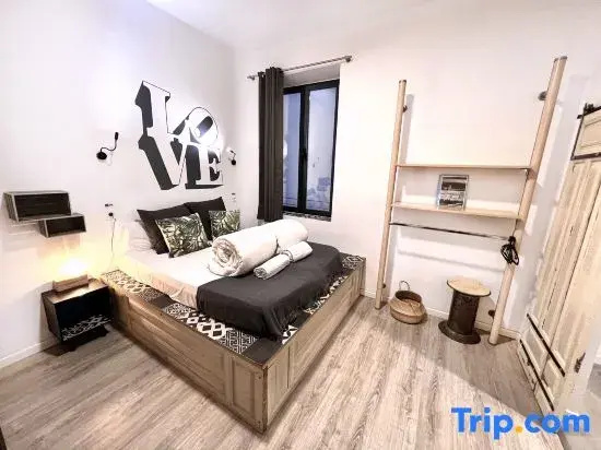 Standard Triple Family room