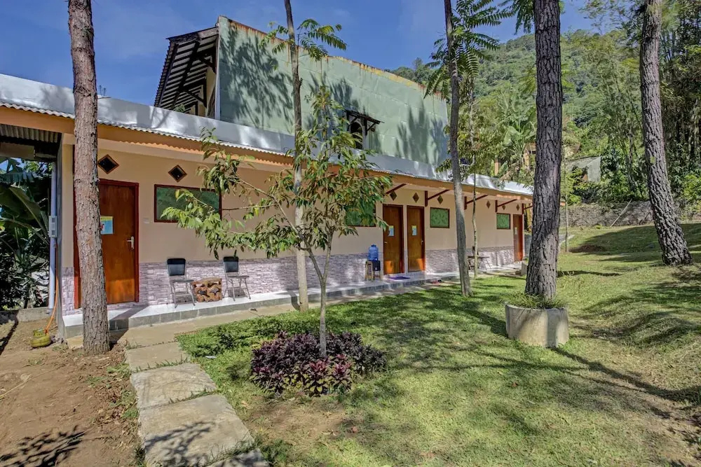 Hotel O Villa Inn App Trawas Bintaro Syariah