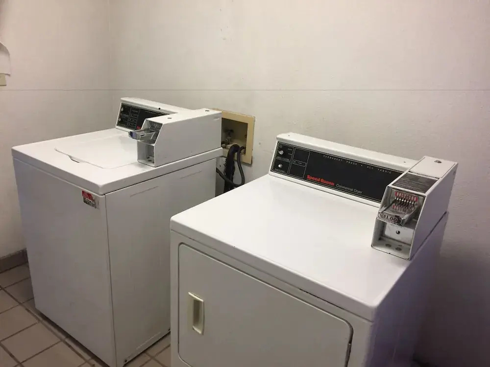 Budget Inn and Suites - фото 22