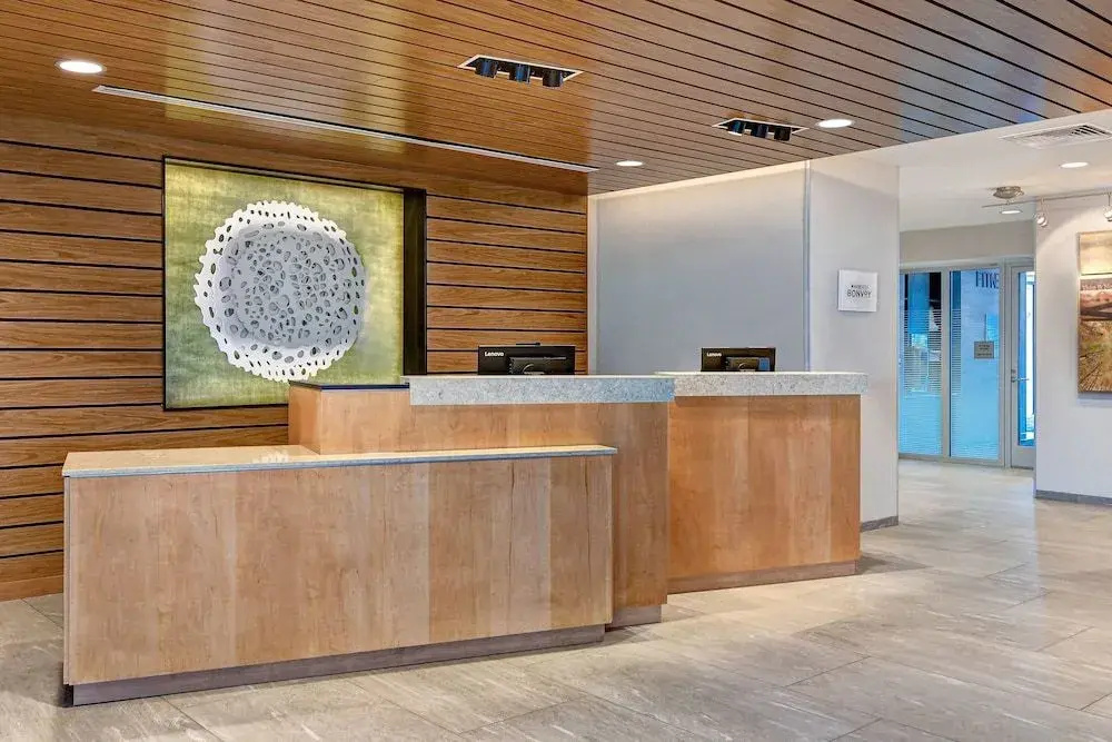 Lobby & Reception