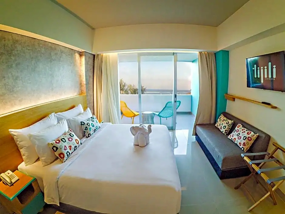 Deluxe room with sea view
