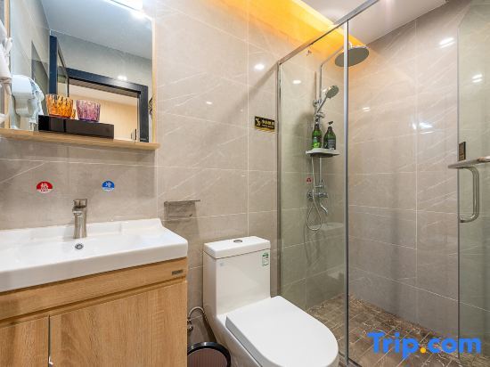 Legian Beach Hotel