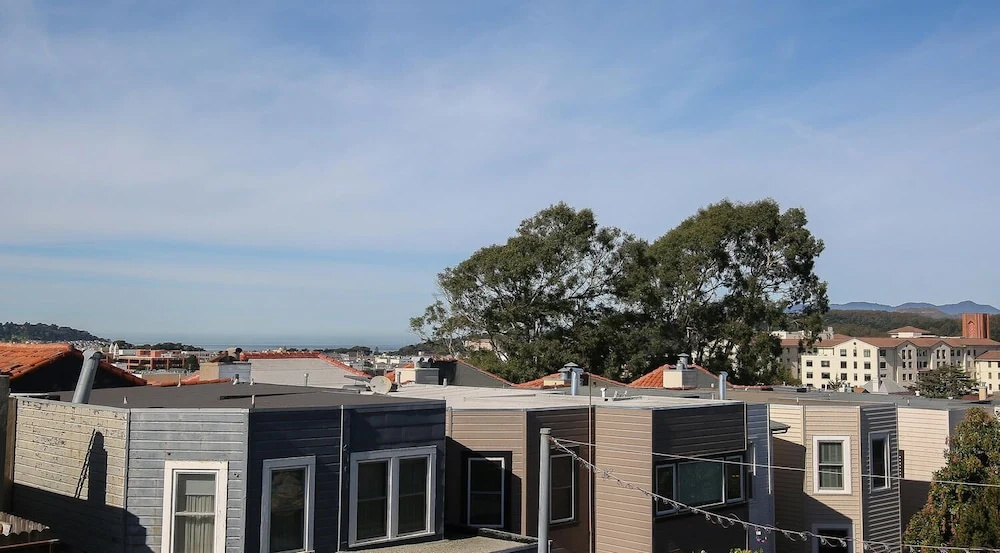 145 Stanyan Street Apartment 2 Bedrooms 2 Bathrooms Apts
