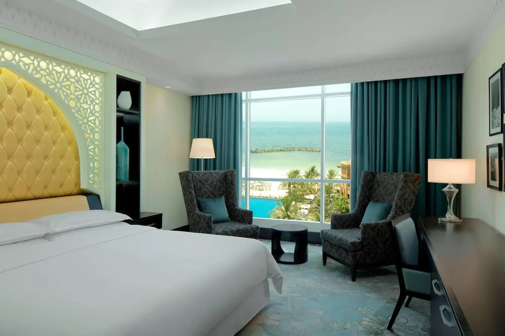 Sheraton Sharjah Beach Resort & Spa - Chambres