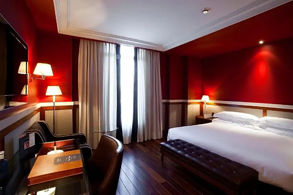 Deluxe Double room (twin beds)