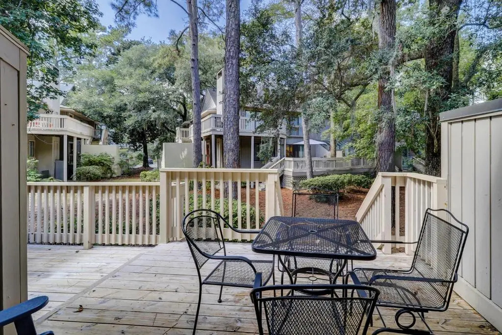 181 Beachwalk 3 BR Condo Shipyard