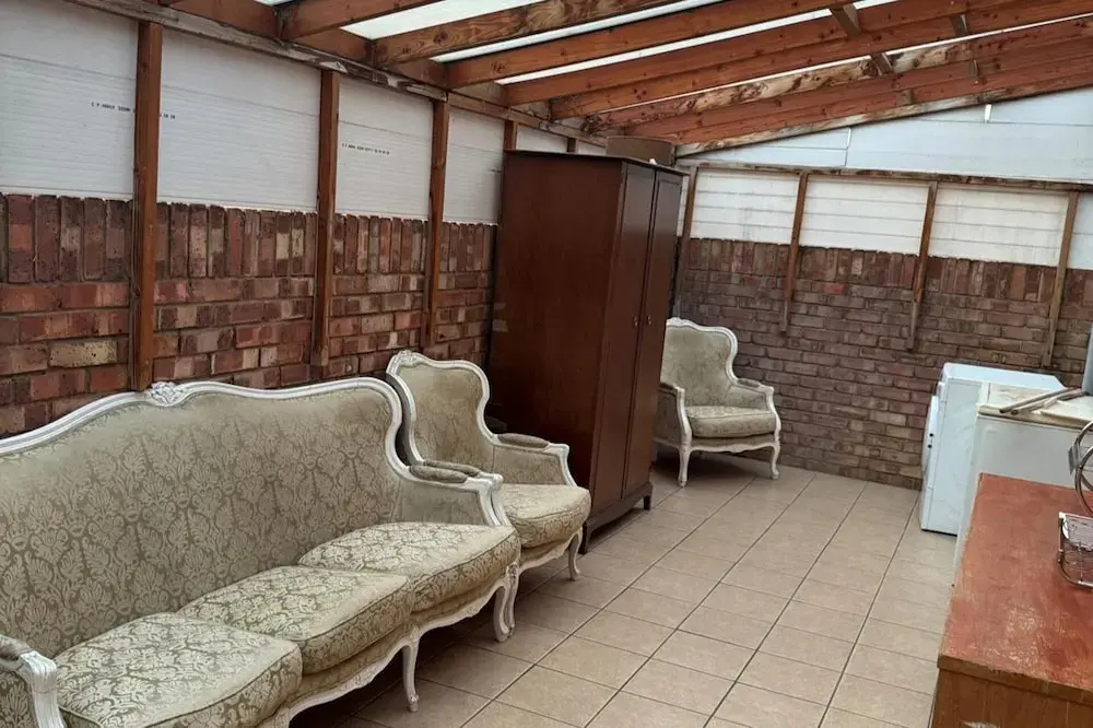 2 Bed-sleeps 4-private Patio-pets-near Heathrow
