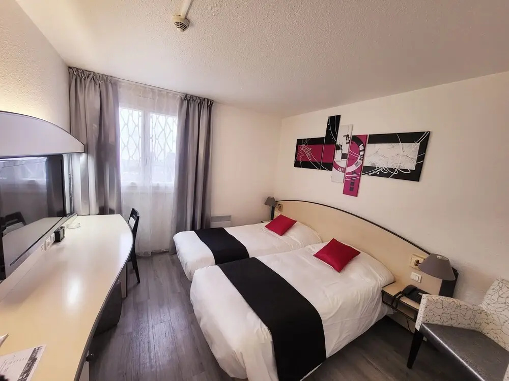 Standard Double room (twin beds)