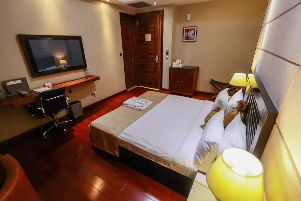 Airport Golden Tulip Hotel. - Chambres