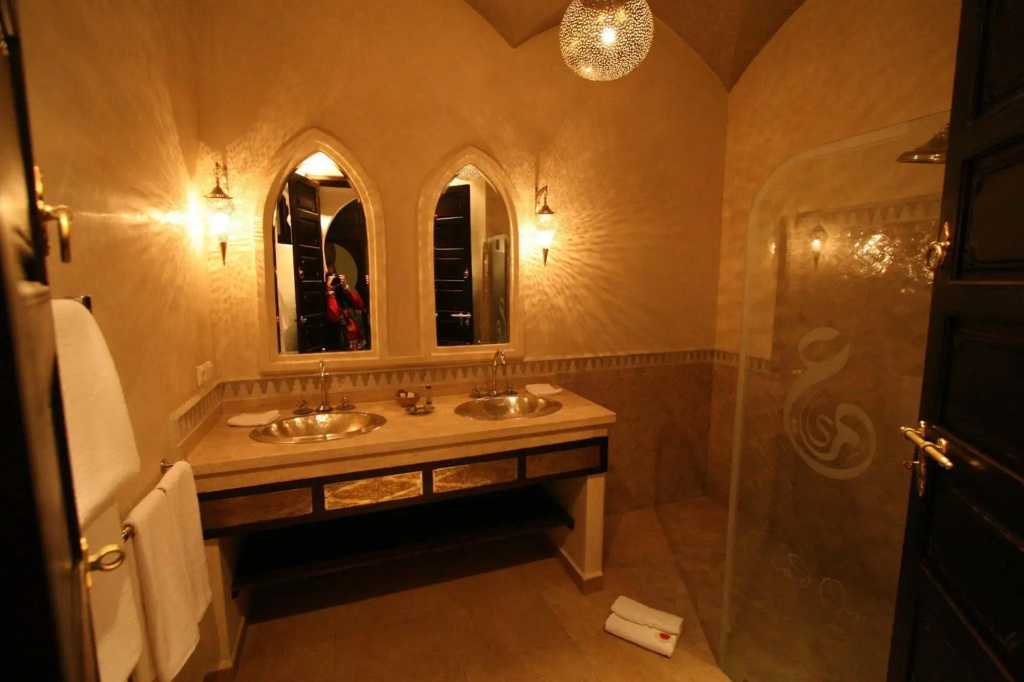 Riad Omri - фото 23