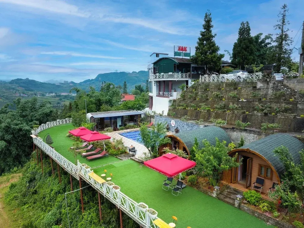 JK Sapa Homestay & Swimming Pool
