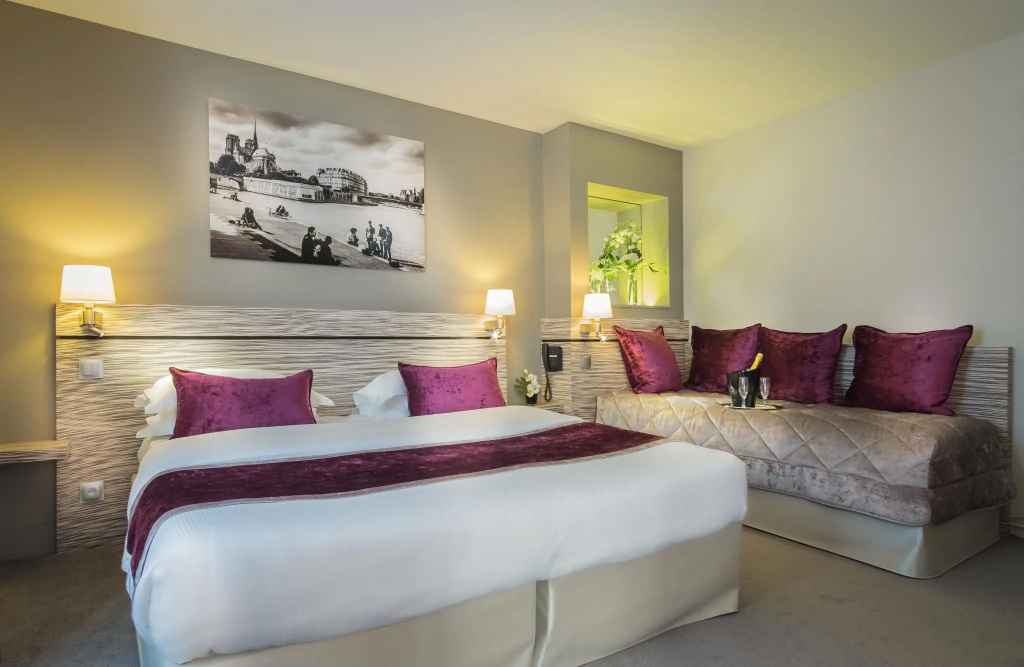 Deluxe Triple room
