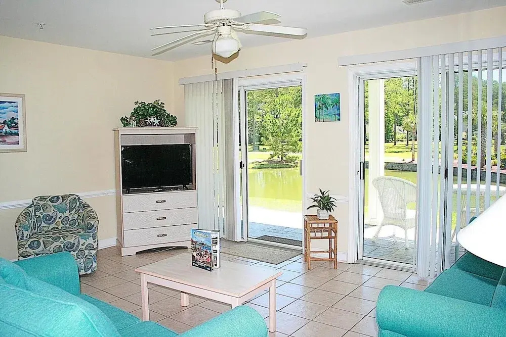 2 Bedrooms Villa with balcony