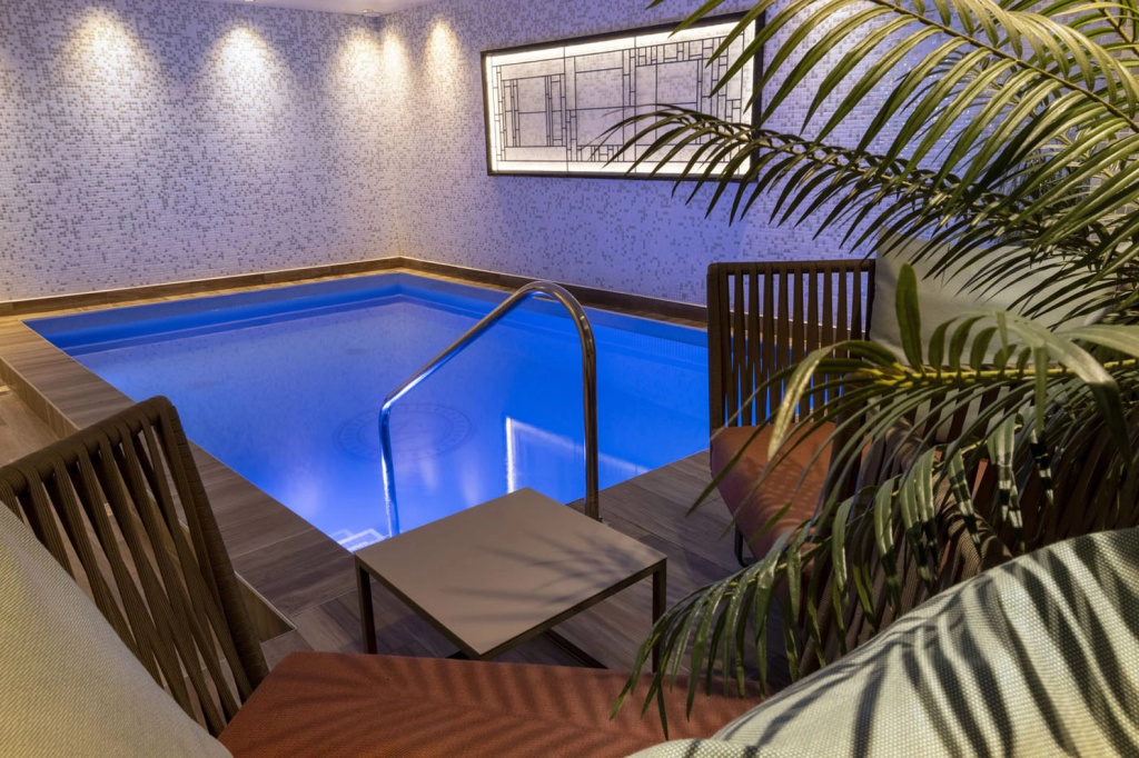Hôtel Les Matins de Paris & Spa 10