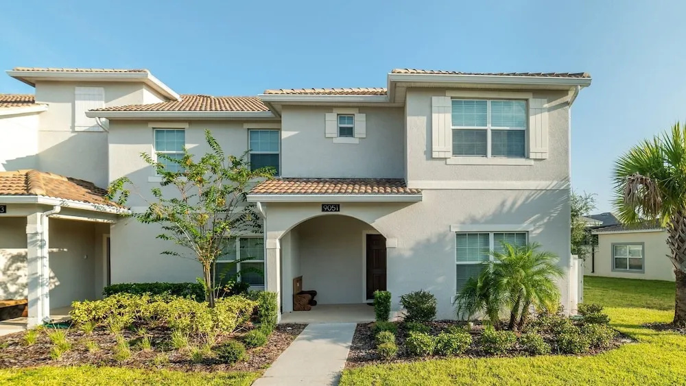9051 Dogleg Drive