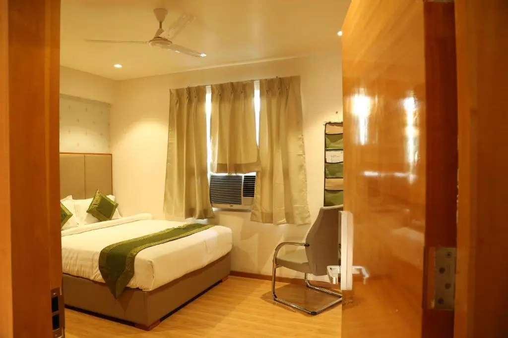 Standard Double room (full double bed)