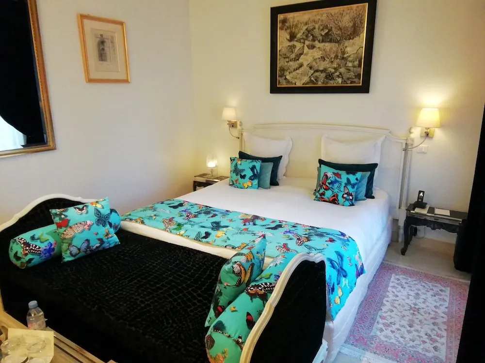 Superior Double room (full double bed)