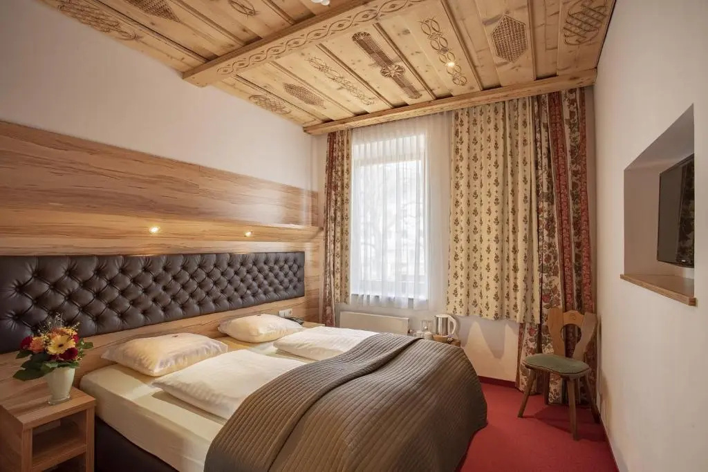 Hotel Neue Post - Chambres