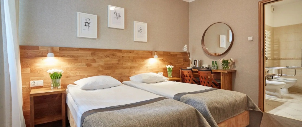 Economy room