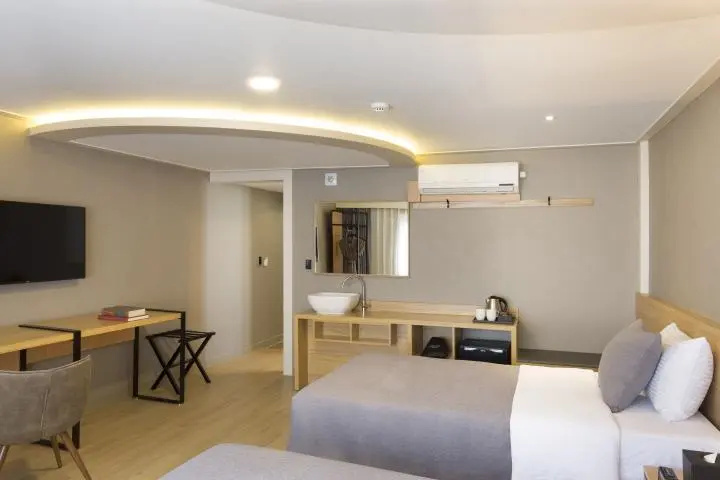 Standard Double Family room (twin beds)