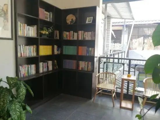 Sunshine Courtyard Inn (Jianshui Ancient City Branch)