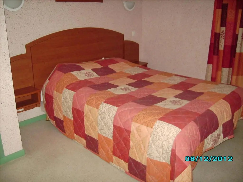 Standard Double room (full double bed)