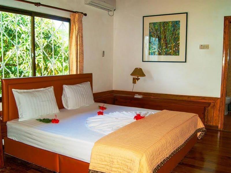 Anse Soleil Beachcomber Hotel by null