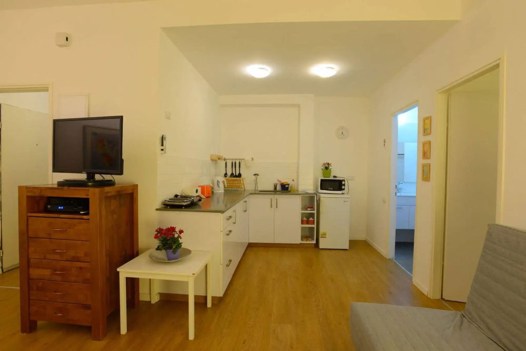 Hatzmaot - Bat Yam - фото 8