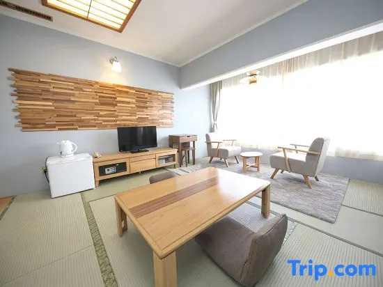 Standard room with mountain view