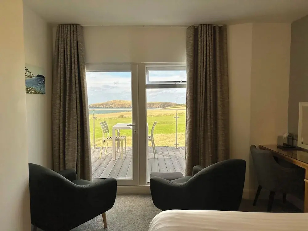 Standard Double room with balcony and with sea view (full double bed)