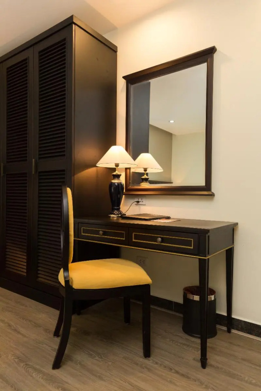 Luxury Suite with balcony
