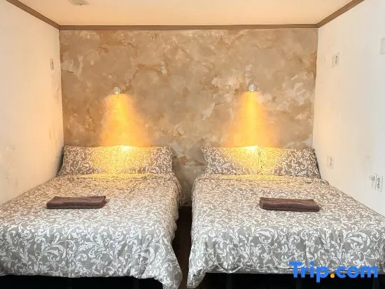Standard Double room (twin beds)