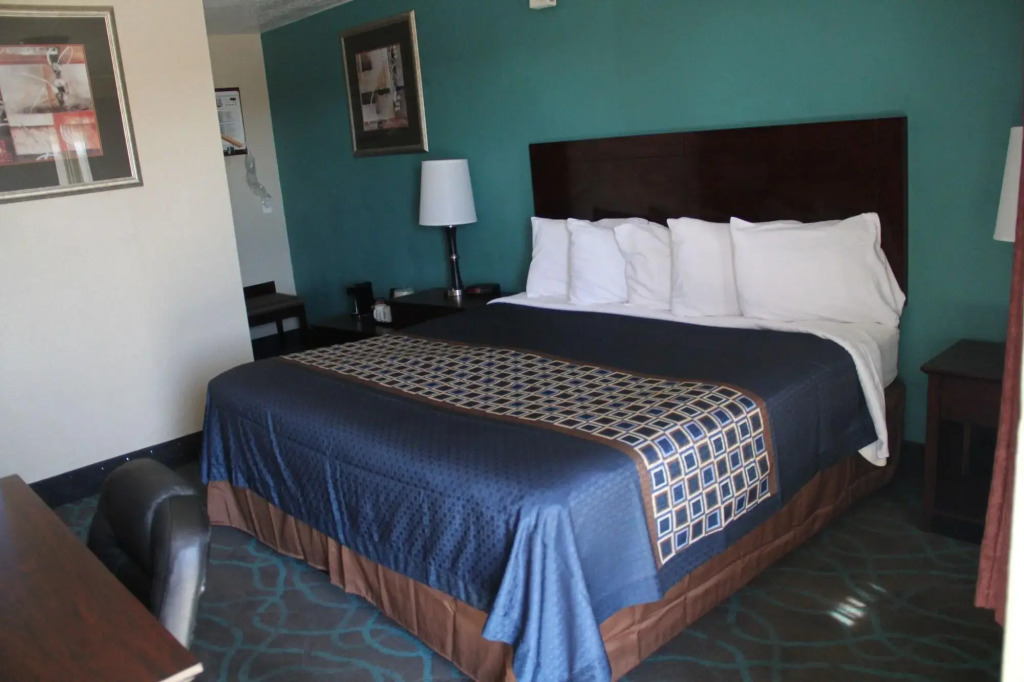 Budget Inn — фото 4