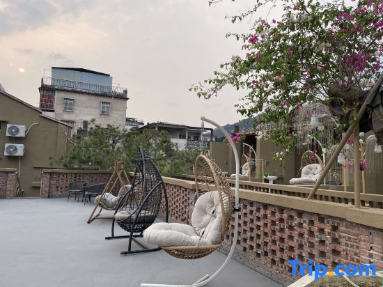 Deqing Hanming Quadrangle Inn Homestay