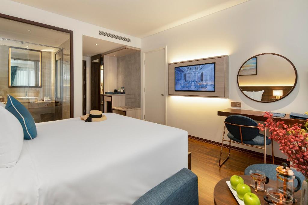 Двухместный номер Classic двуспальная кровать в Canvas Danang Beach Hotel