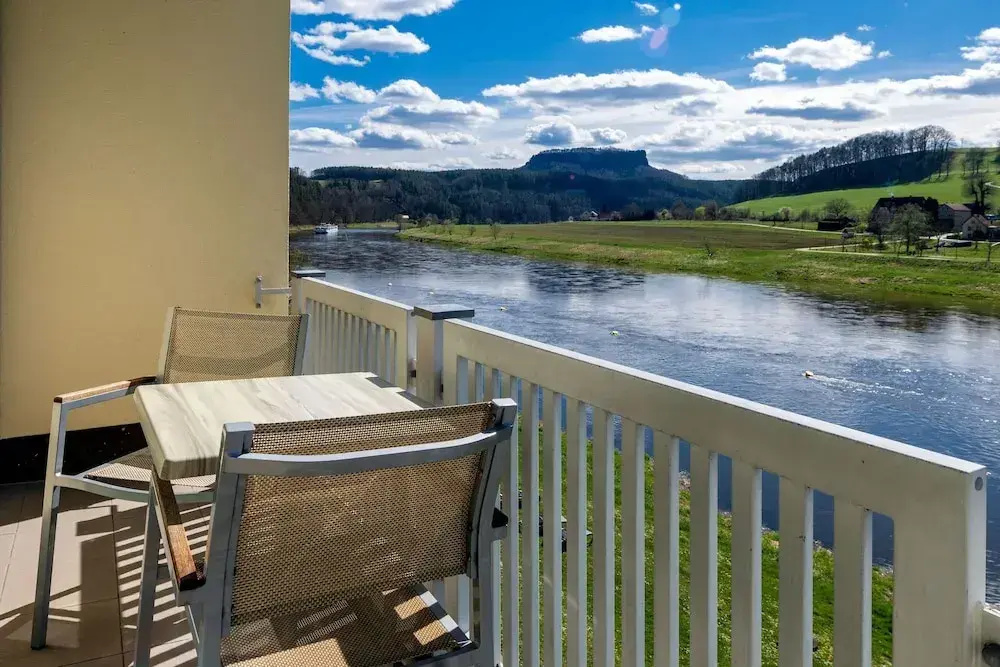 Balcony & Terrace