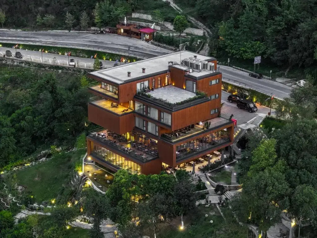 Hotel Uji Ftohte Tepelene