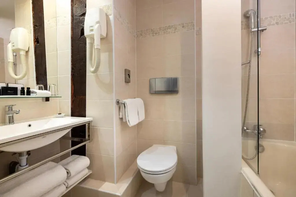 Relais Hotel Du Vieux Paris 53