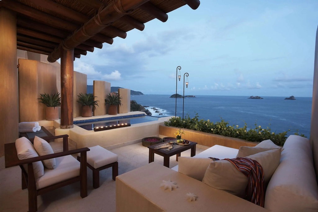 Beach & Waterfront