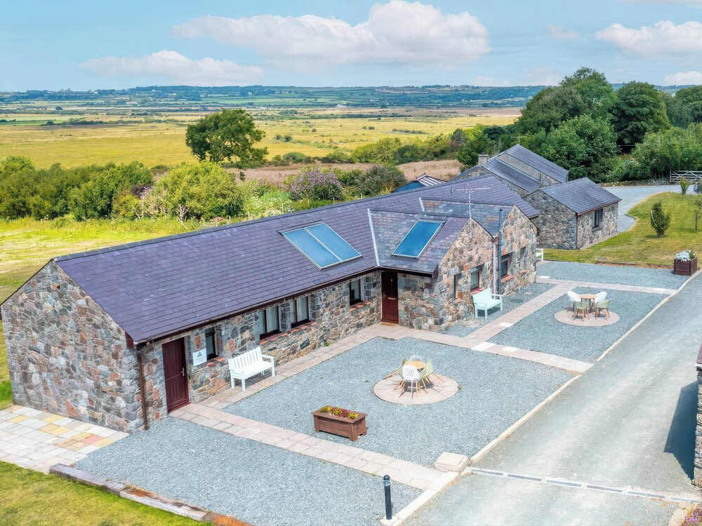 Blue Bird Cottage