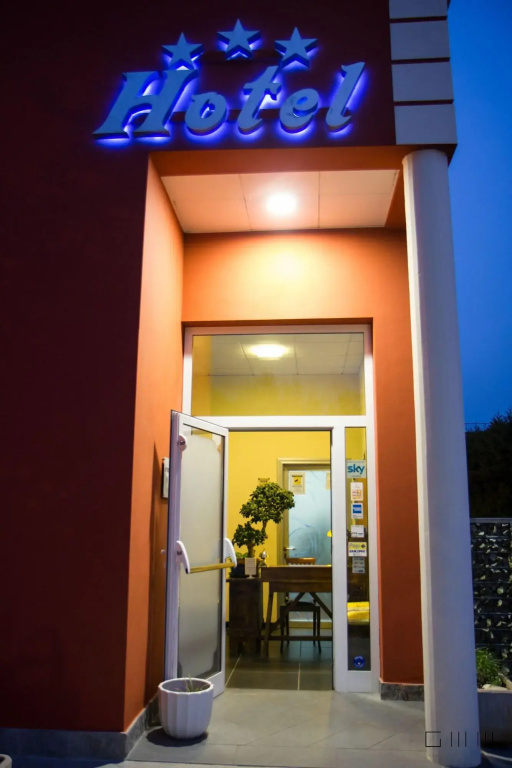 Lobby & Reception