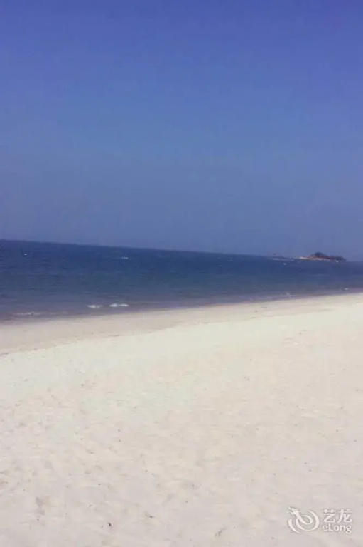 Beach & Waterfront