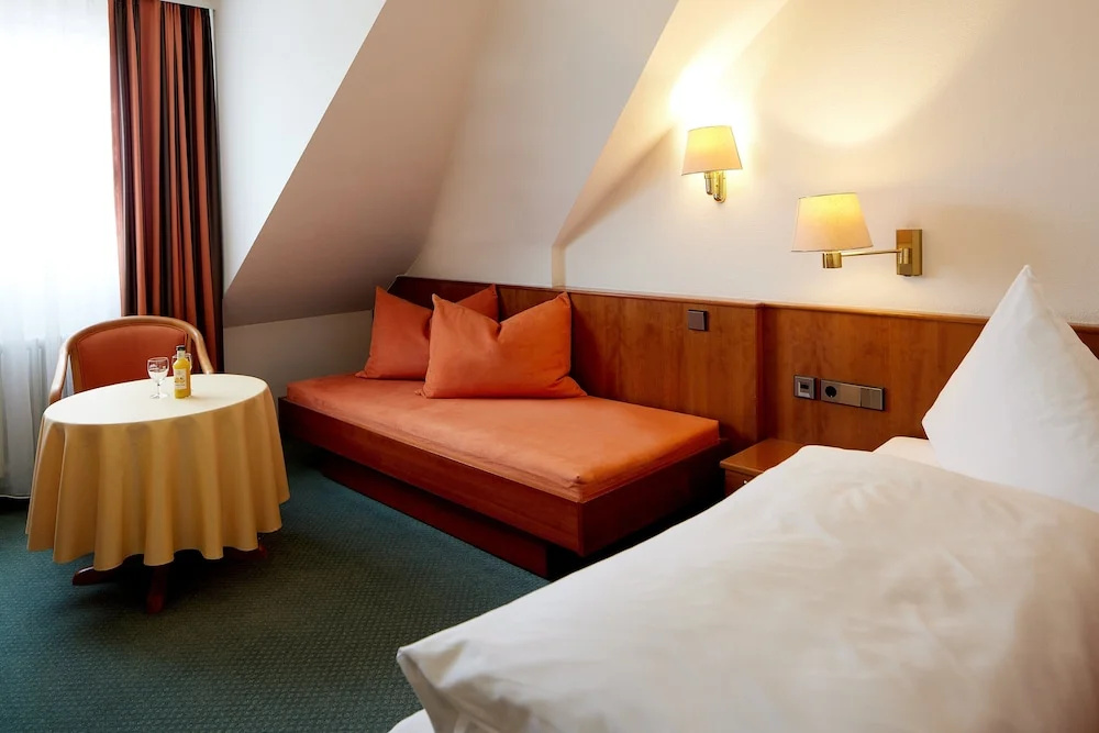 Hotel Zum Schiff - Chambres