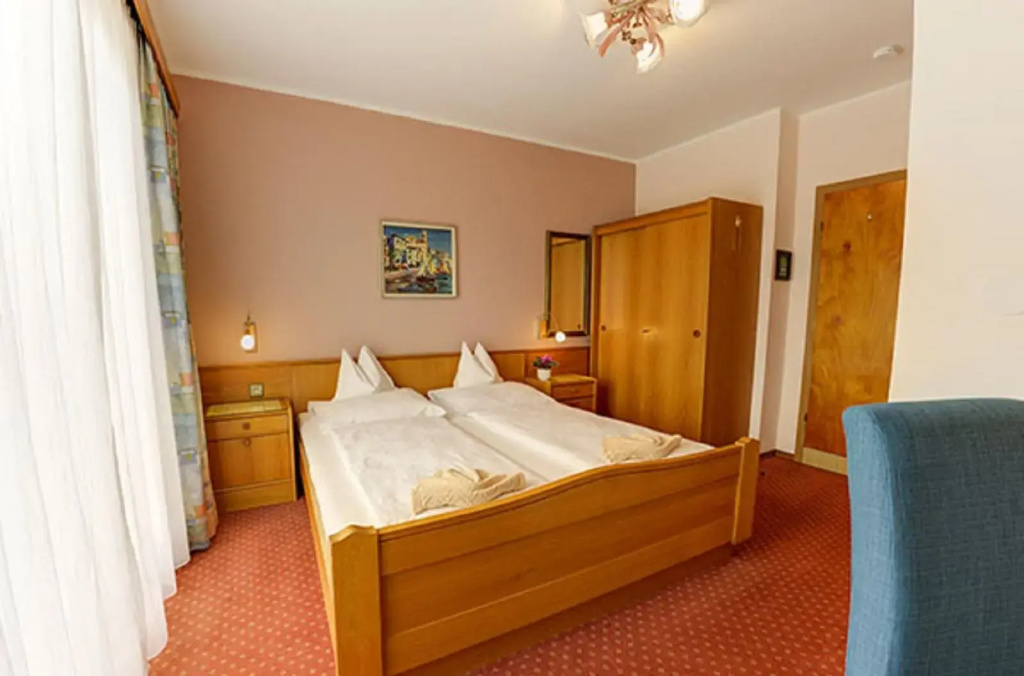 Comfort Double room with balcony (full double bed)
